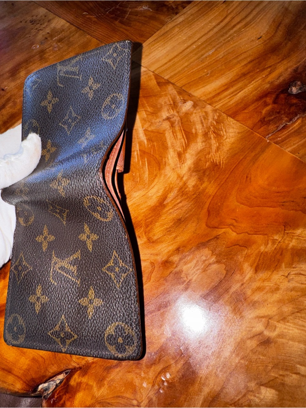 Louis Vuitton's men's monogram canvas bifold wallet, vintage - Picture 5 of 17